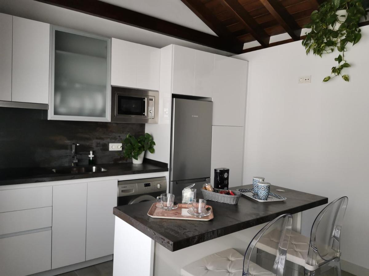 Appartamento FG Albayzin apartamento deluxe con terraza vistas y parking gratis Granada Esterno foto