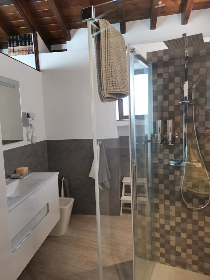 Appartamento FG Albayzin apartamento deluxe con terraza vistas y parking gratis Granada Esterno foto