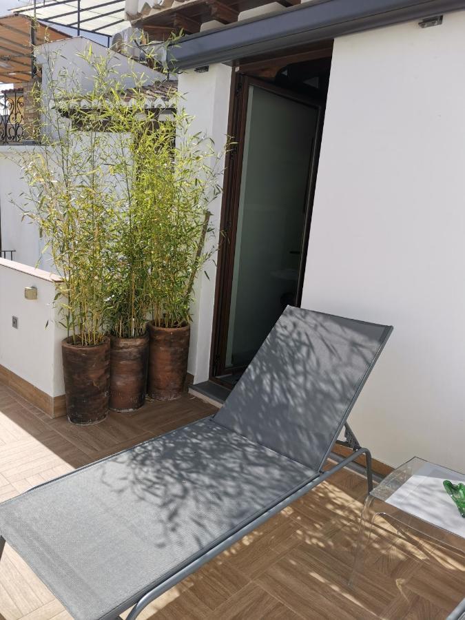 Appartamento FG Albayzin apartamento deluxe con terraza vistas y parking gratis Granada Esterno foto